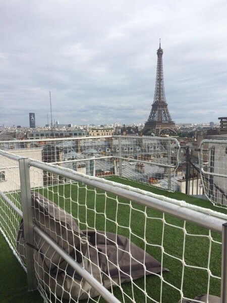 Filet garde-corps toit-terrasse vue sur la Tour Eiffel