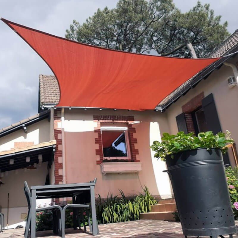 Toile d'ombrage 90% résistante au vent 220g/m²