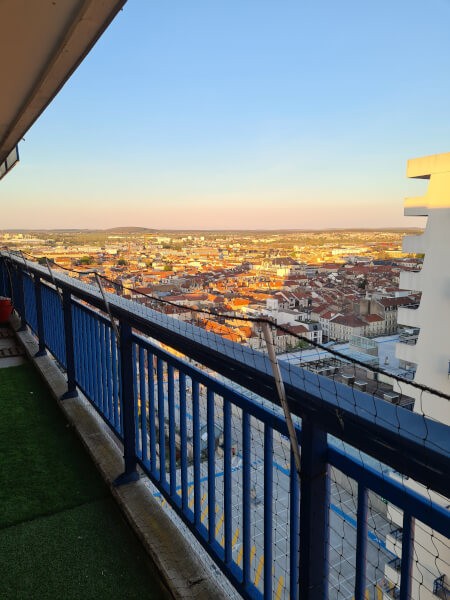 Filet de protection pour chat 12 mètre de long sur terrasse