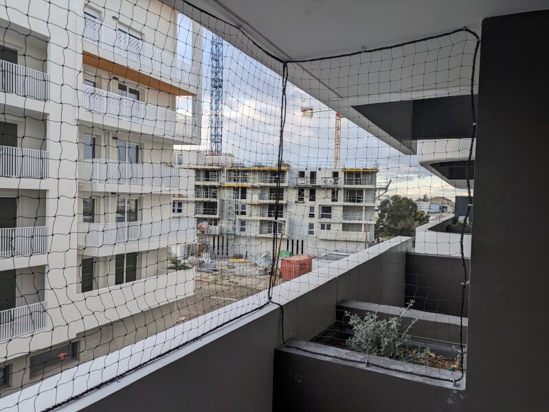 Filet protection chat balcon appartement en immeuble