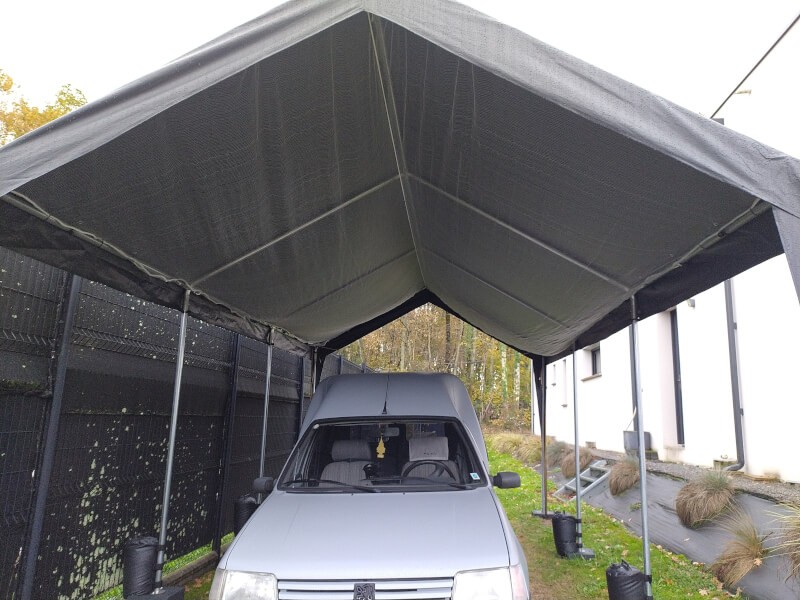 Filet grele en protection supplémentaire de tonnelle de voiture