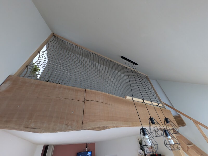 Filet pour protéger une chambre en mezzanine