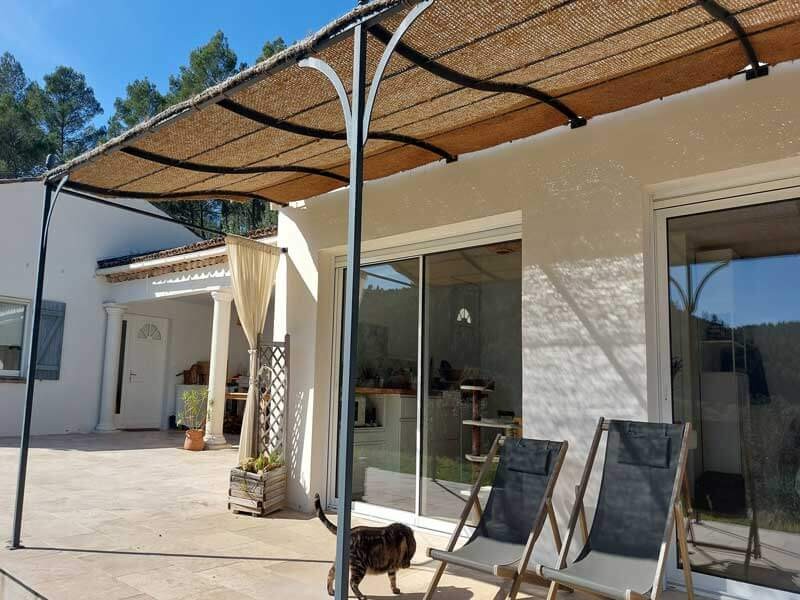 Toile d’ombrage dense en coco pour pergola