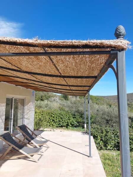 Toile d’ombrage dense en coco pour pergola