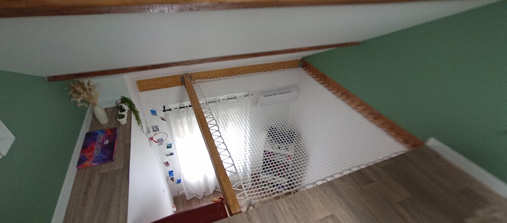 Filet d'habitation sans nœuds blanc pour aménager un espace dans le vide