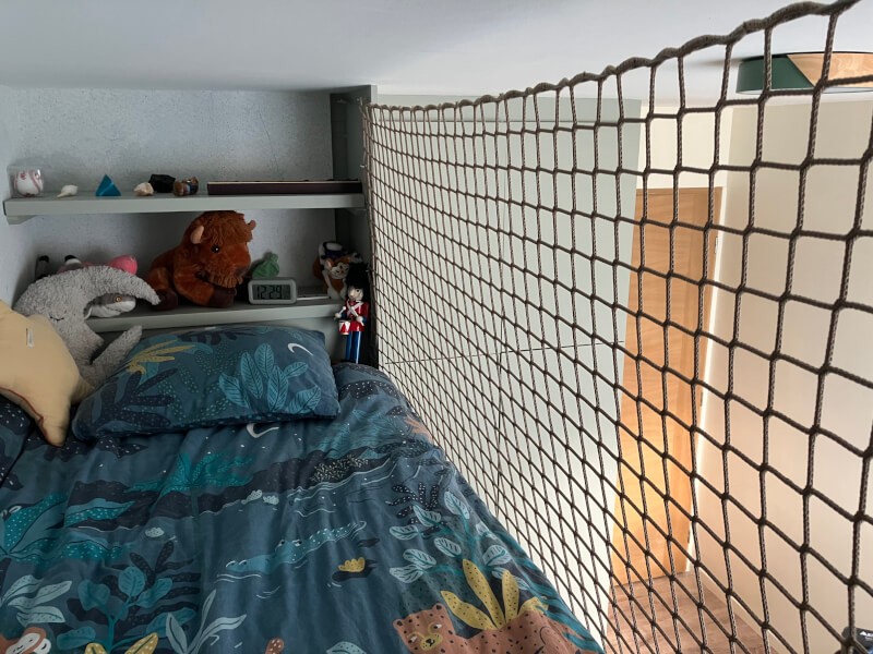 Filet de protection de lit pour enfant en hauteur