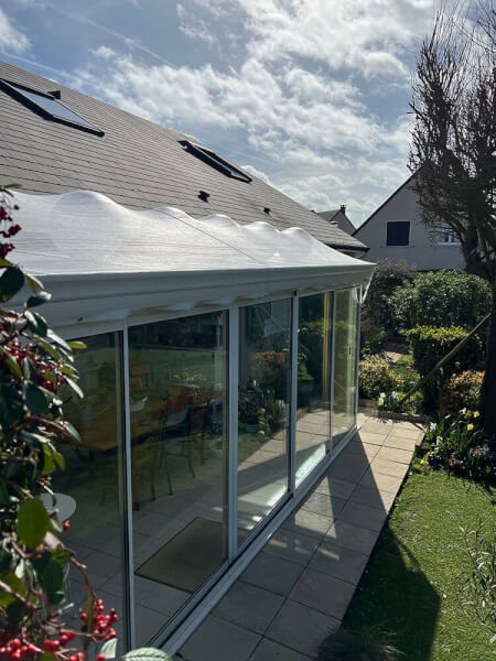 Filet anti-grêle protection véranda avec ballons gonflables pour surélever