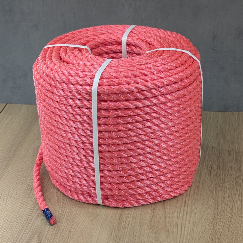 Bobine de cordage polypropylène rouge