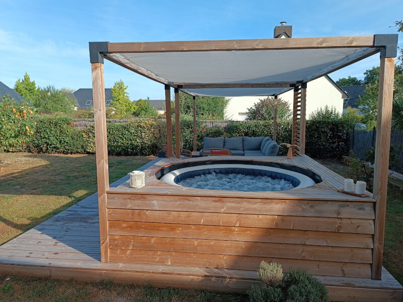 Filet de couverture couleur ivoire de pergola en bois terrasse de piscine