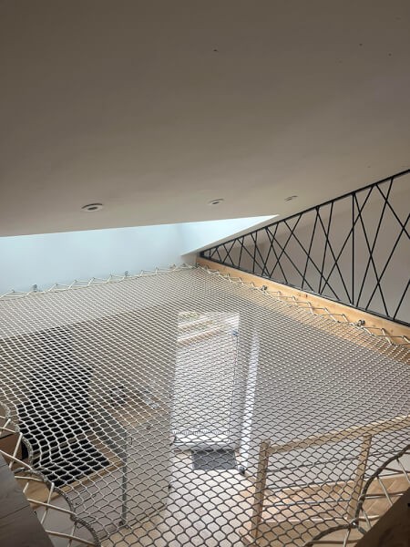 Filet mezzanine sur étage mansardé