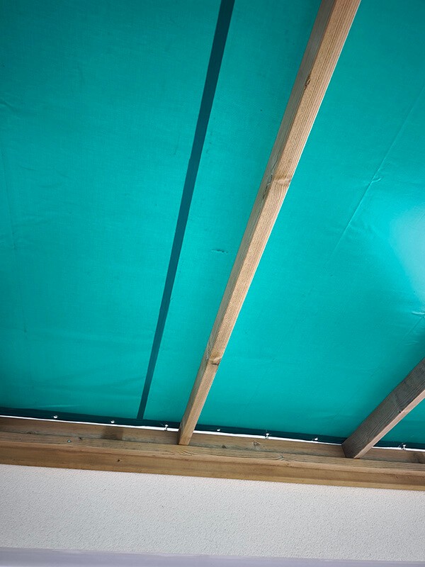 Bâche d'ombrage pergola verte