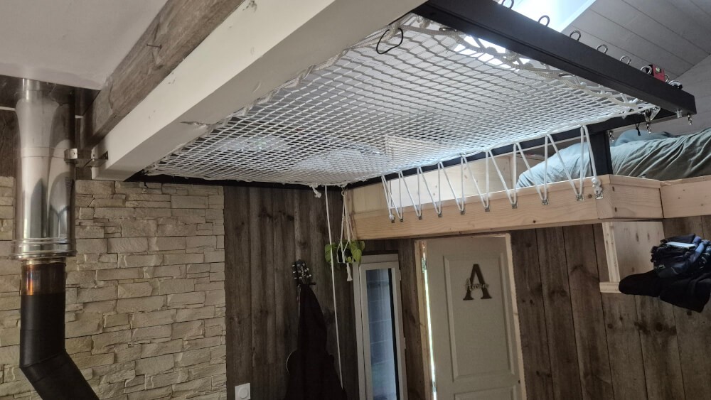 Filet d'habitation pour rallonger une mezzanine au-dessus du salon