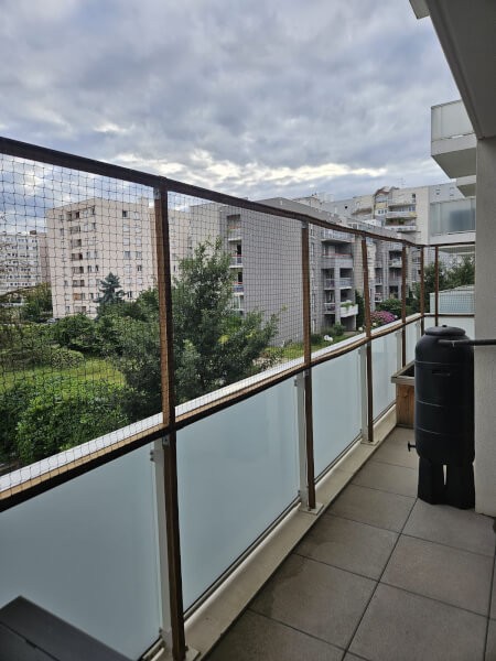 Protection d'un balcon d'appartement pour chat