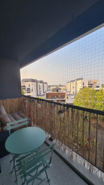 Solution rapide pour éviter les pigeons sur son balcon