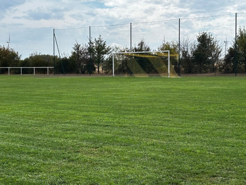 Filet de but de foot noir et jaune