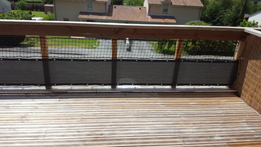 Brise-vue gris pour balcon