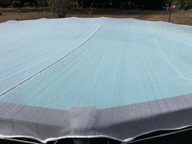 Filet anti-feuilles sur mesure pour une piscine ronde