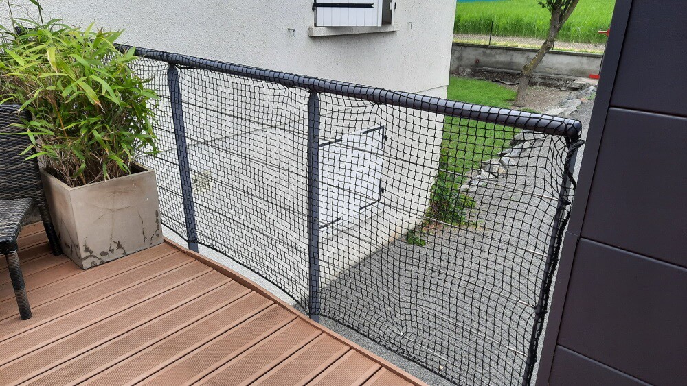 Sécuriser un balcon avec un filet de protection pour chats