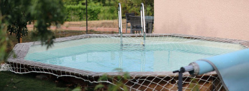 Grande Piscine hors sol Rectangulaire - PVC et CHANVRE - Cour et Jardin